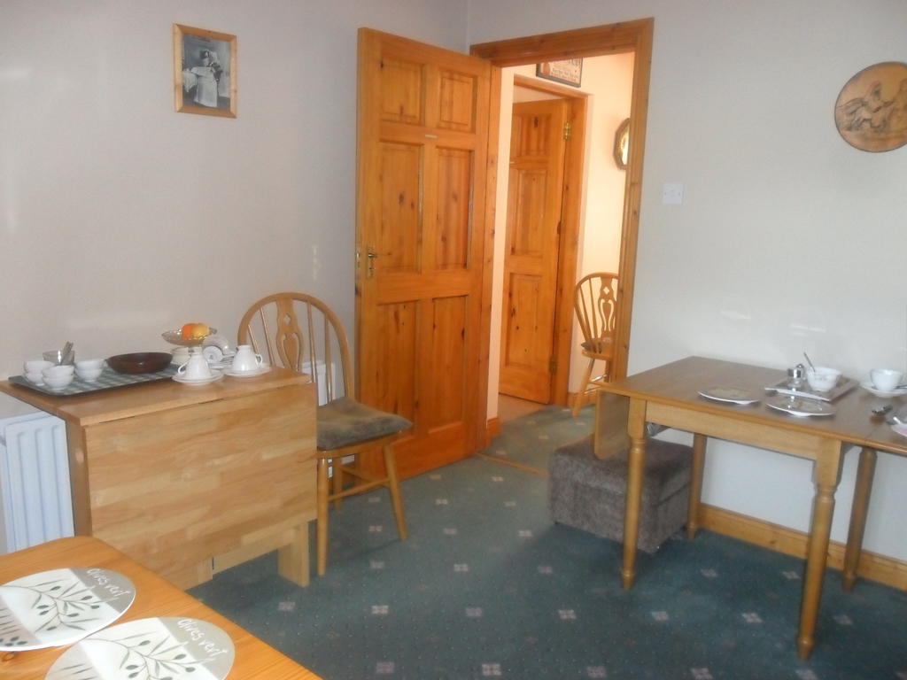 Glen House Room Only Accommodation ヨール エクステリア 写真