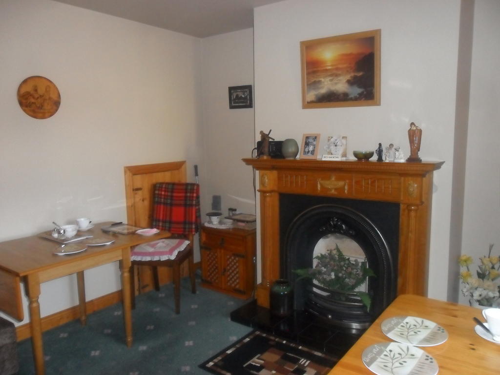Glen House Room Only Accommodation ヨール エクステリア 写真