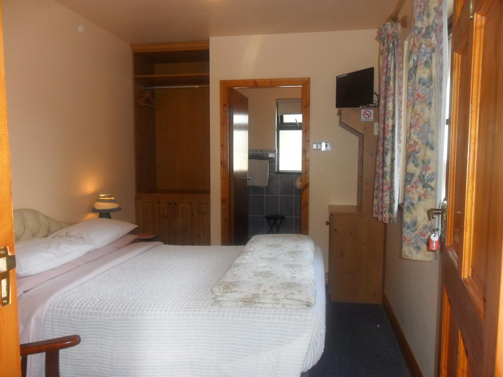 Glen House Room Only Accommodation ヨール エクステリア 写真